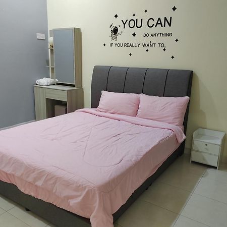 My Homestay Sitiawan - Astronaut Space House 8 Pax Extérieur photo